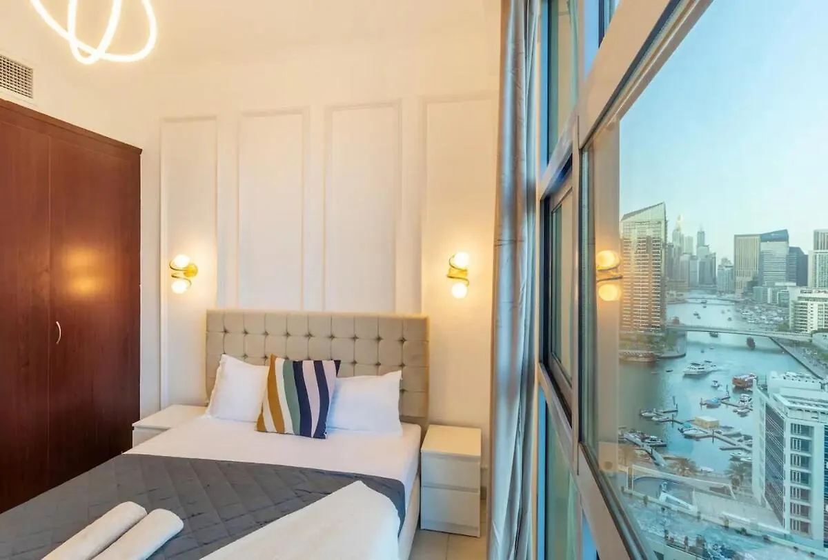 Minimalist High Floor Sea View 3 Bedroom In Marina Dubai